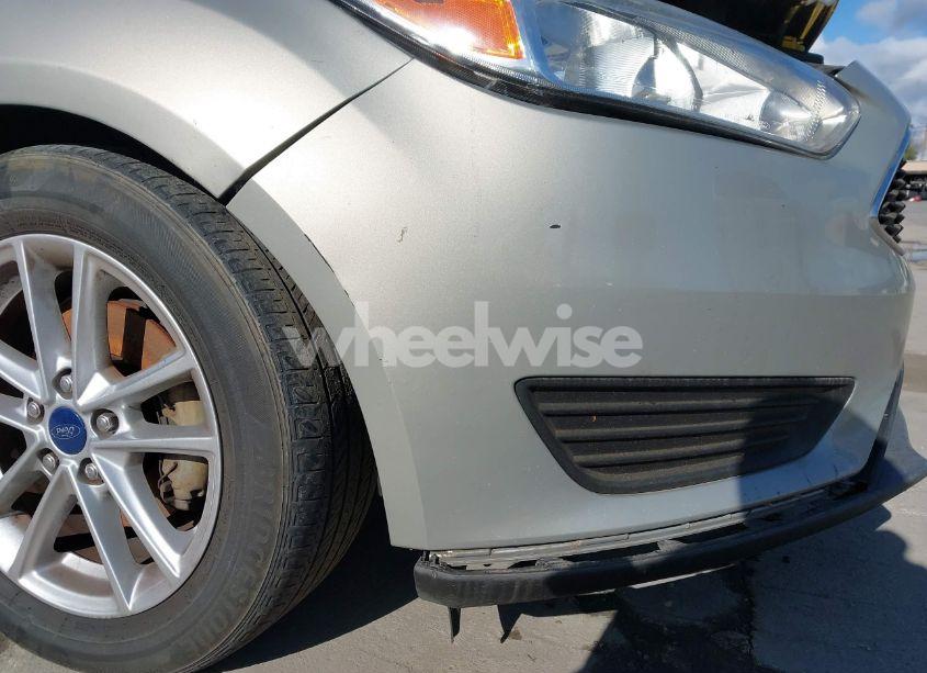 Photo 14 of 2016 Ford Focus SE (VIN 1FADP3F29GL365458)