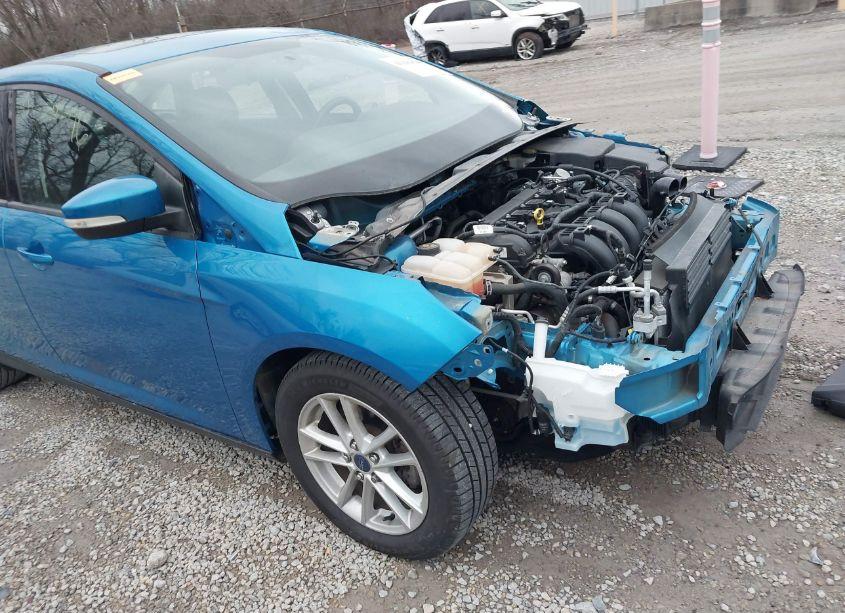 Photo 14 of 2016 Ford Focus SE (VIN 1FADP3F29GL378369)