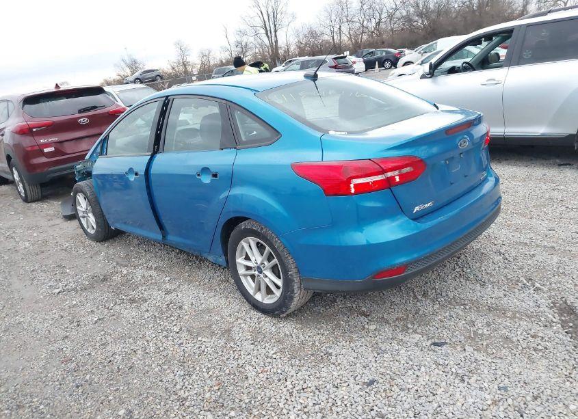 Photo 3 of 2016 Ford Focus SE (VIN 1FADP3F29GL378369)