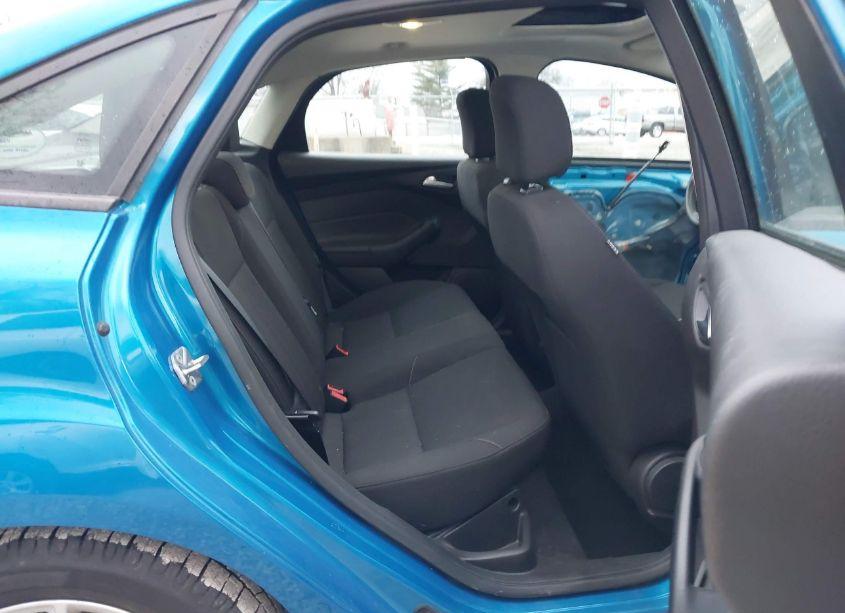 Photo 8 of 2016 Ford Focus SE (VIN 1FADP3F29GL378369)