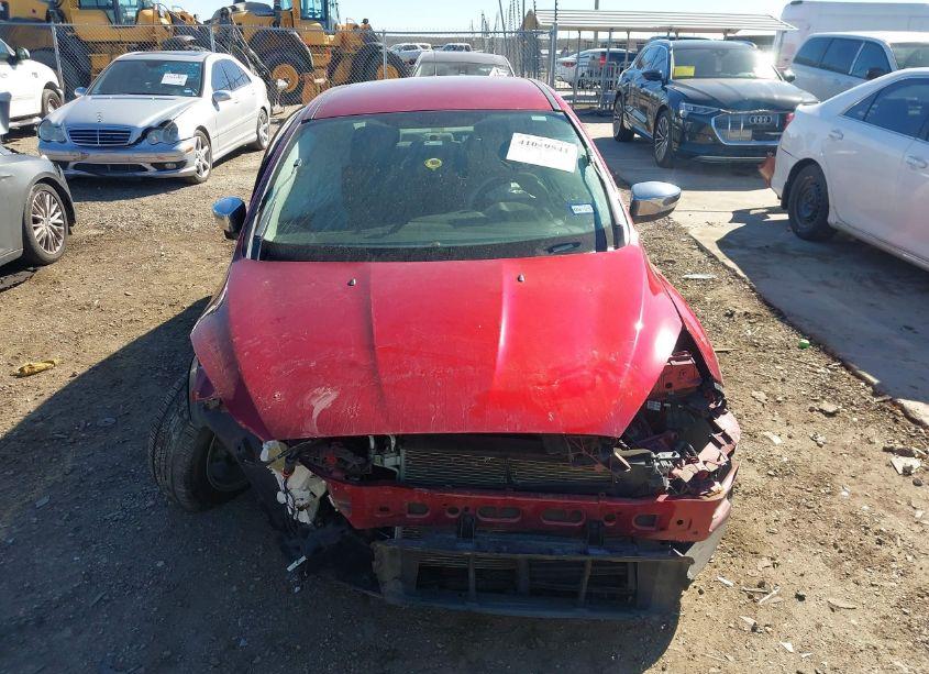 Photo 13 of 2016 Ford Focus SE (VIN 1FADP3F29GL381899)