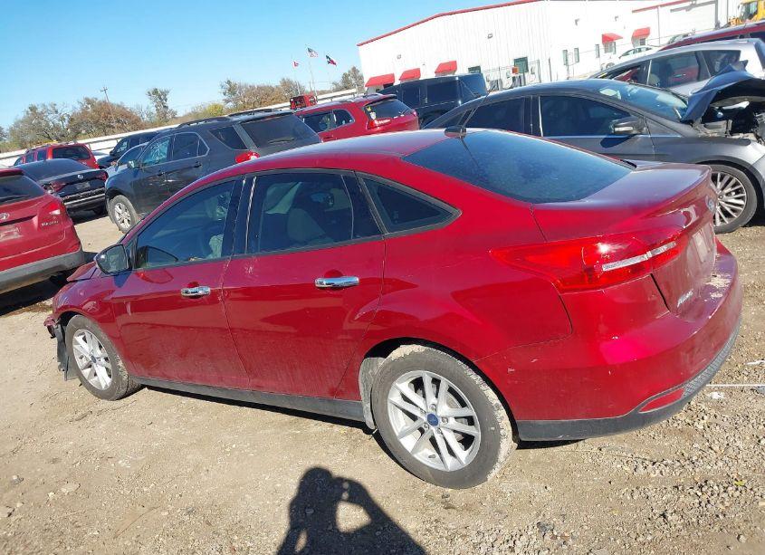 Photo 15 of 2016 Ford Focus SE (VIN 1FADP3F29GL381899)