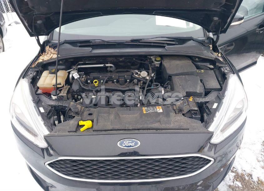 Photo 10 of 2016 Ford Focus SE (VIN 1FADP3F29GL382731)
