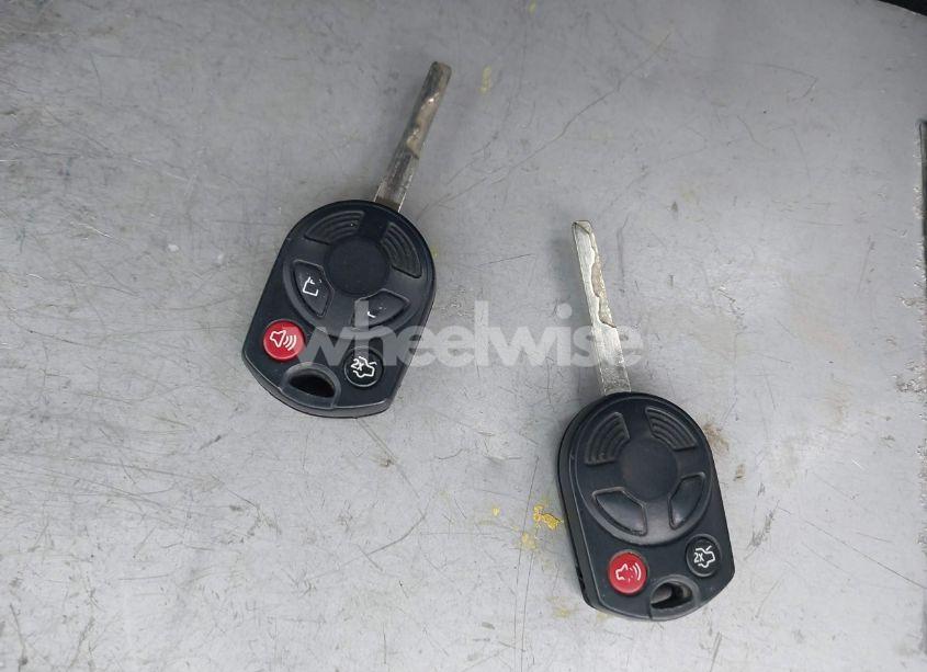 Photo 11 of 2016 Ford Focus SE (VIN 1FADP3F29GL382731)