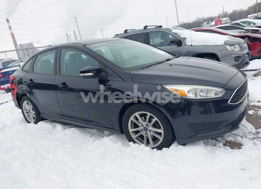 Photo 13 of 2016 Ford Focus SE (VIN 1FADP3F29GL382731)