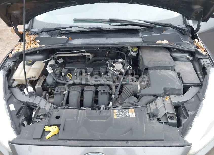 Photo 10 of 2016 Ford Focus SE (VIN 1FADP3F29GL391381)