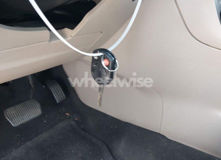 Photo 12 of 2016 Ford Focus SE (VIN 1FADP3F29GL401567)