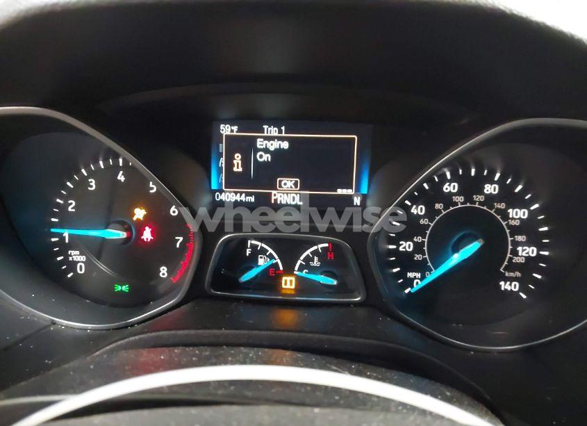 Photo 7 of 2016 Ford Focus SE (VIN 1FADP3F29GL403352)