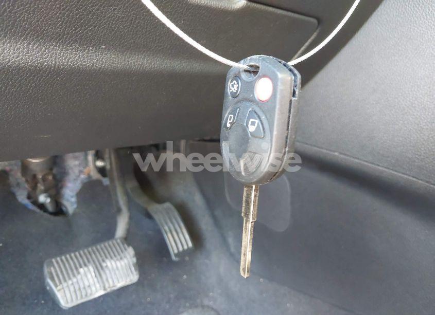 Photo 11 of 2016 Ford Focus SE (VIN 1FADP3F29GL404582)