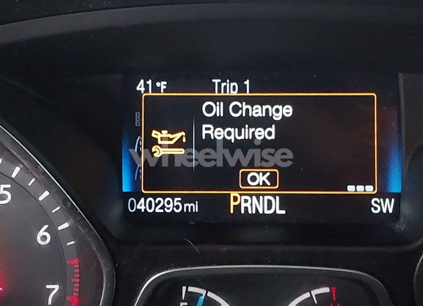 Photo 15 of 2017 Ford Focus SE (VIN 1FADP3F29HL220440)