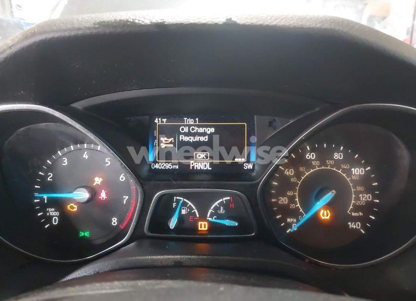 Photo 7 of 2017 Ford Focus SE (VIN 1FADP3F29HL220440)