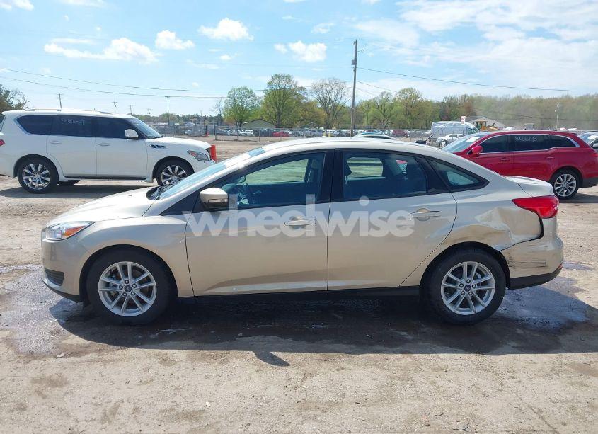 Photo 14 of 2017 Ford Focus SE (VIN 1FADP3F29HL229459)