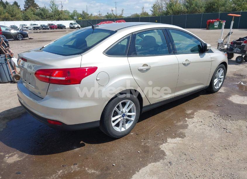 Photo 4 of 2017 Ford Focus SE (VIN 1FADP3F29HL229459)