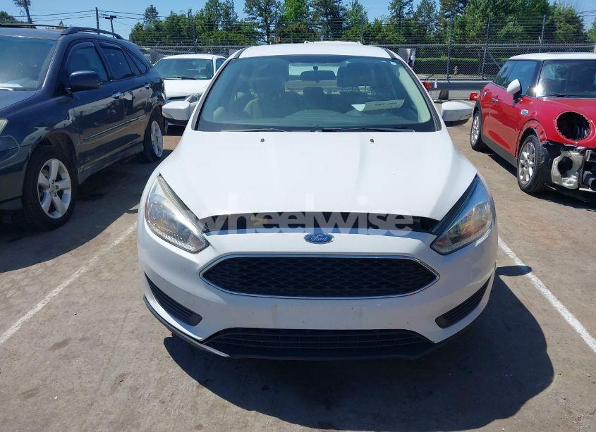 Photo 6 of 2017 Ford Focus SE (VIN 1FADP3F29HL234323)