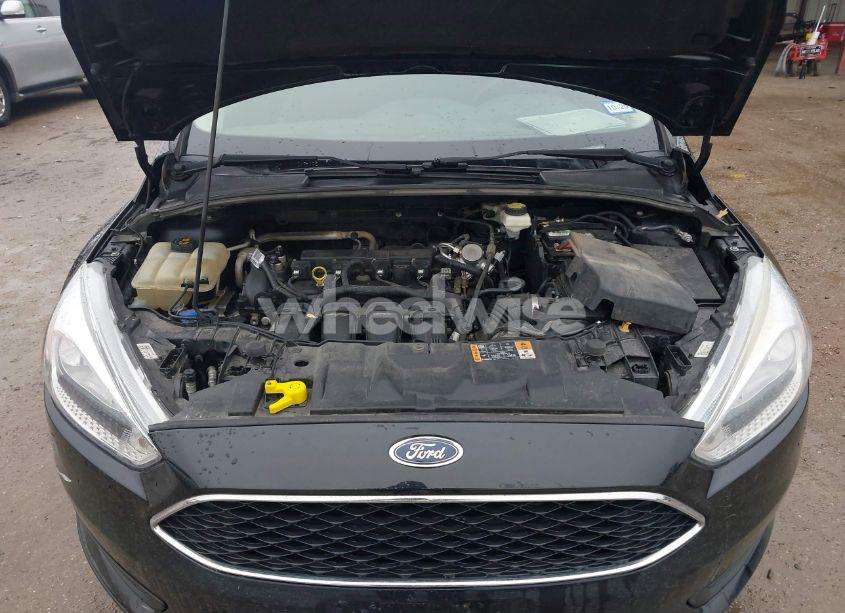 Photo 10 of 2017 Ford Focus SE (VIN 1FADP3F29HL270593)