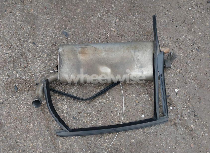 Photo 12 of 2017 Ford Focus SE (VIN 1FADP3F29HL270593)