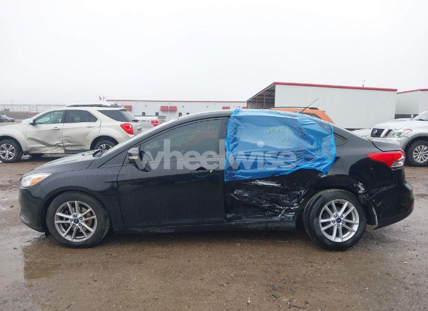 Photo 15 of 2017 Ford Focus SE (VIN 1FADP3F29HL270593)