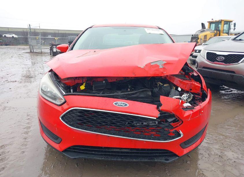 Photo 12 of 2017 Ford Focus SE (VIN 1FADP3F29HL275759)