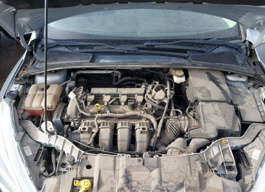 Photo 10 of 2017 Ford Focus SE (VIN 1FADP3F29HL284560)