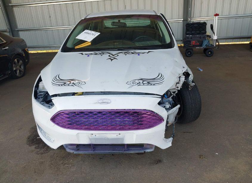 Photo 12 of 2017 Ford Focus SE (VIN 1FADP3F29HL288544)