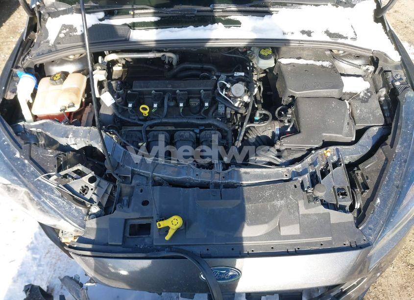 Photo 10 of 2017 Ford Focus SE (VIN 1FADP3F29HL290987)