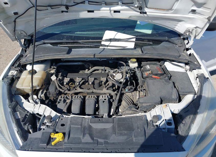 Photo 10 of 2017 Ford Focus SE (VIN 1FADP3F29HL299107)