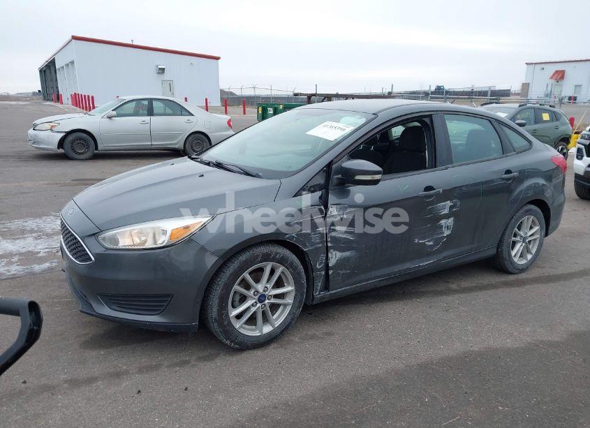 Photo 6 of 2017 Ford Focus SE (VIN 1FADP3F29HL309361)