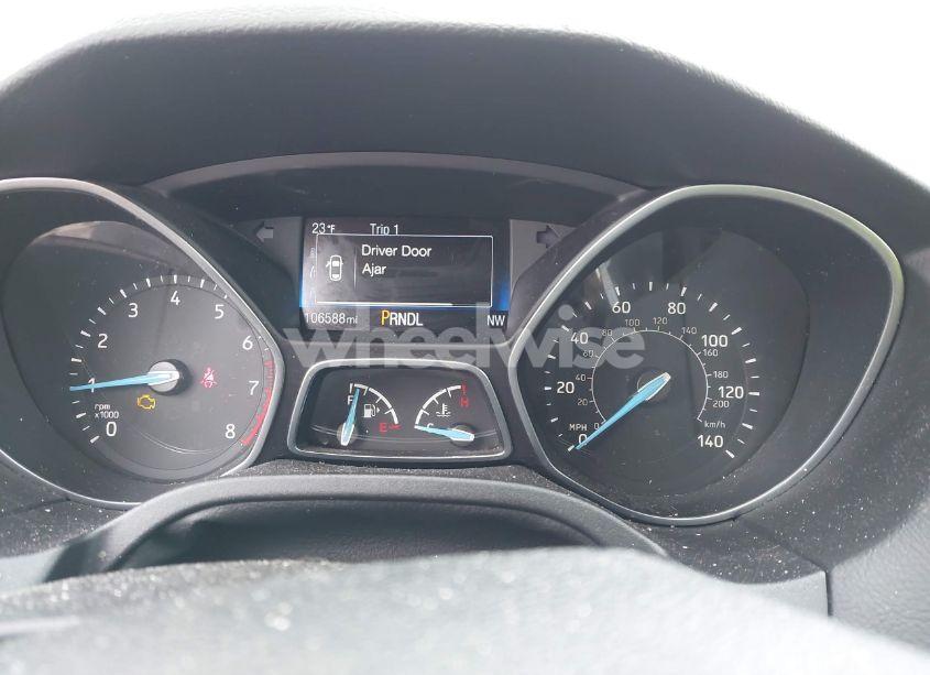 Photo 7 of 2017 Ford Focus SE (VIN 1FADP3F29HL309361)