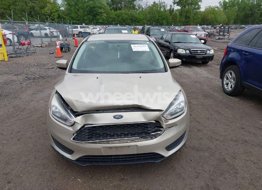 Photo 12 of 2017 Ford Focus SE (VIN 1FADP3F29HL339606)