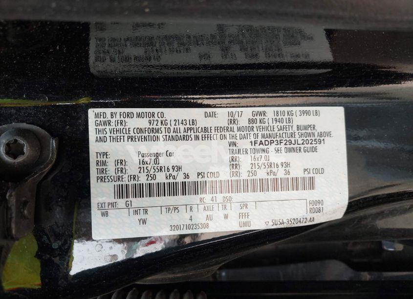 Photo 9 of 2018 Ford Focus SE (VIN 1FADP3F29JL202591)