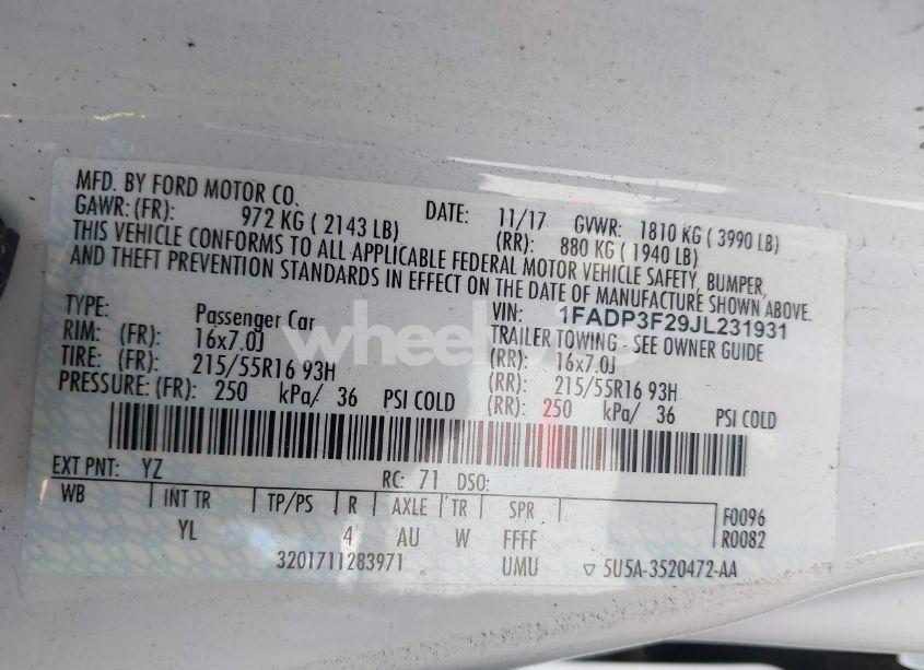 Photo 9 of 2018 Ford Focus SE (VIN 1FADP3F29JL231931)