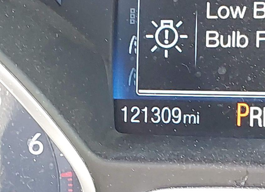 Photo 15 of 2018 Ford Focus SE (VIN 1FADP3F29JL252083)