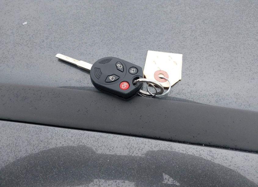 Photo 11 of 2018 Ford Focus SE (VIN 1FADP3F29JL257428)