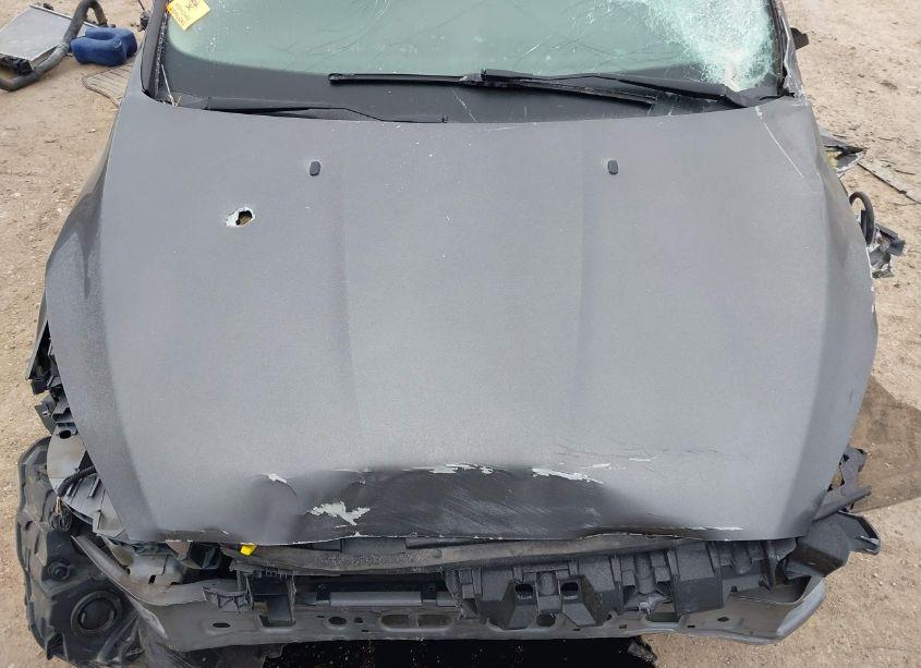 Photo 17 of 2018 Ford Focus SE (VIN 1FADP3F29JL257428)