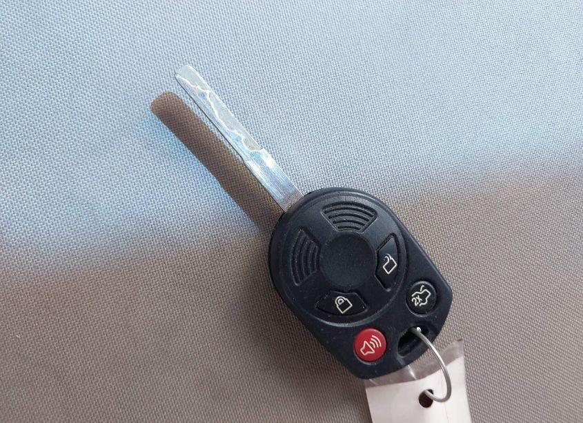 Photo 11 of 2018 Ford Focus SE (VIN 1FADP3F29JL262130)