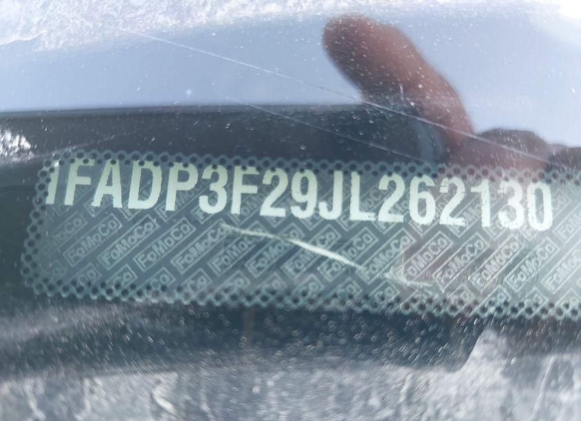 Photo 9 of 2018 Ford Focus SE (VIN 1FADP3F29JL262130)