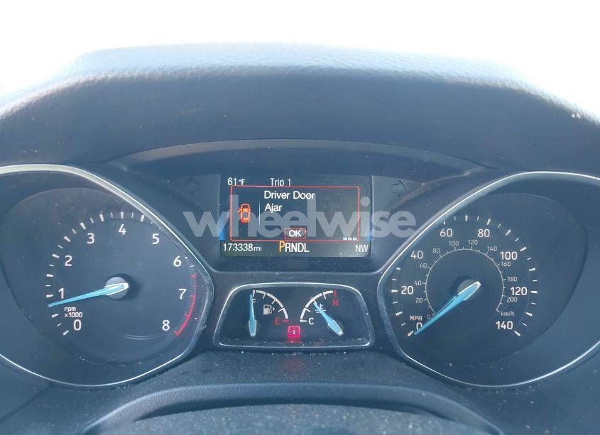 Photo 7 of 2018 Ford Focus SE (VIN 1FADP3F29JL265027)