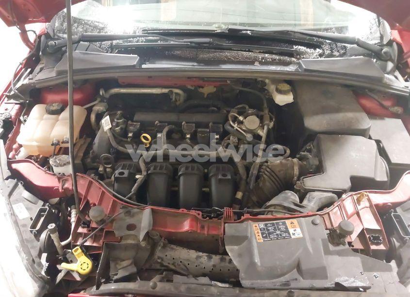 Photo 10 of 2018 Ford Focus SE (VIN 1FADP3F29JL275184)