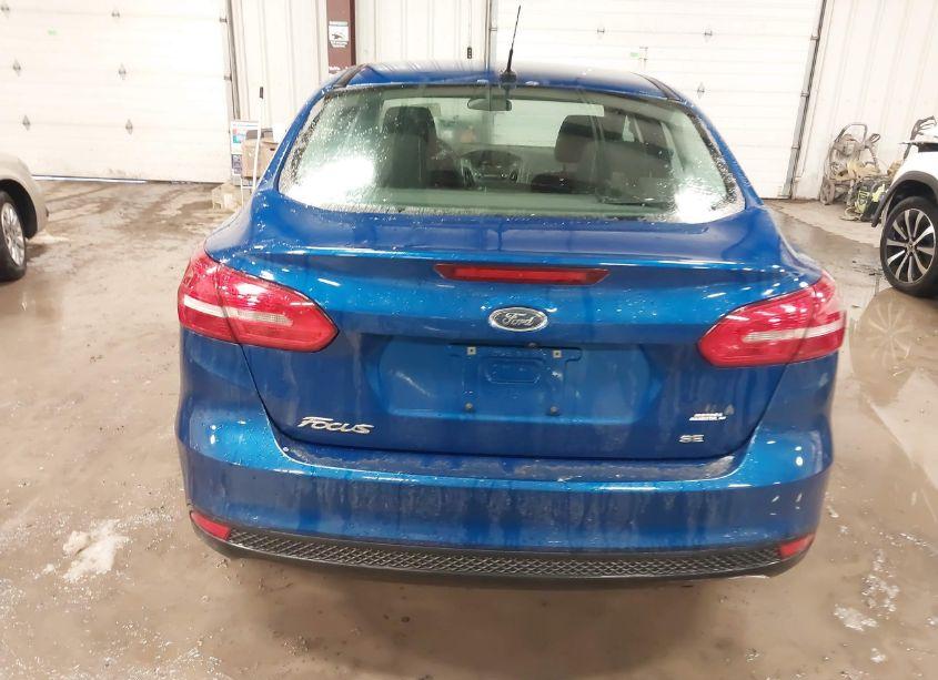 Photo 16 of 2018 Ford Focus SE (VIN 1FADP3F29JL327896)