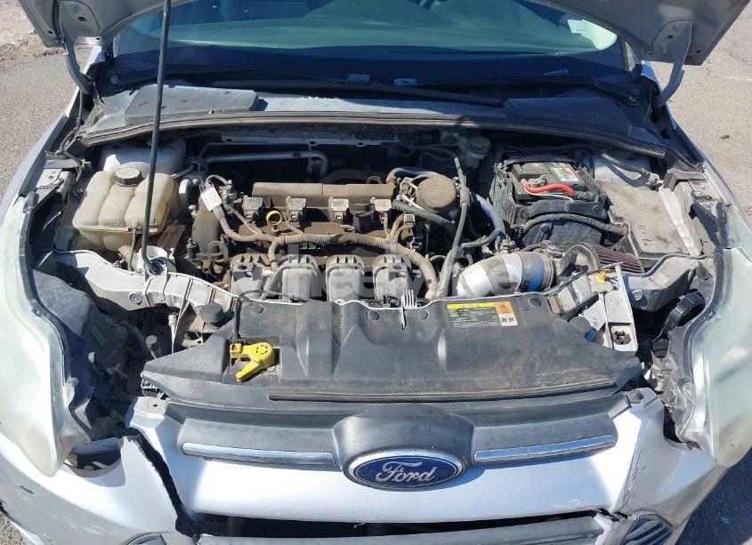 Photo 10 of 2013 Ford Focus SE (VIN 1FADP3F2XDL107428)