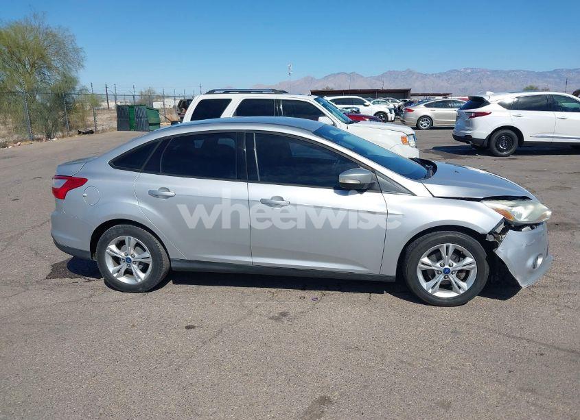 Photo 13 of 2013 Ford Focus SE (VIN 1FADP3F2XDL107428)