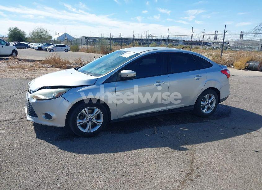 Photo 14 of 2013 Ford Focus SE (VIN 1FADP3F2XDL107428)