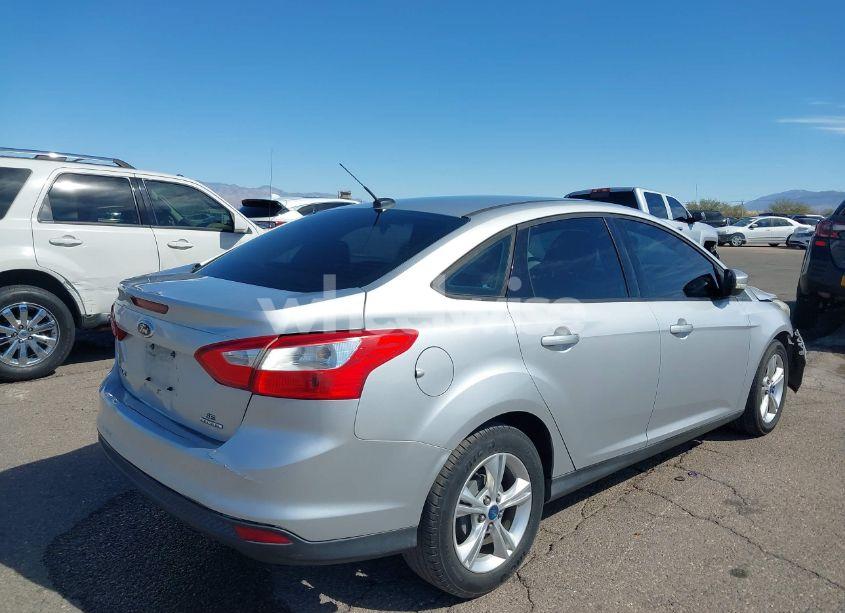 Photo 4 of 2013 Ford Focus SE (VIN 1FADP3F2XDL107428)