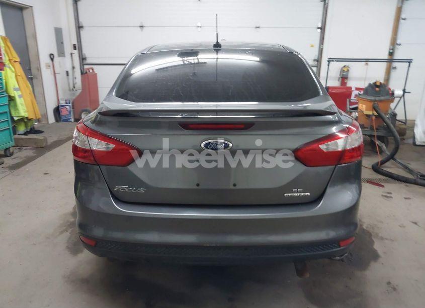 Photo 16 of 2013 Ford Focus SE (VIN 1FADP3F2XDL113939)