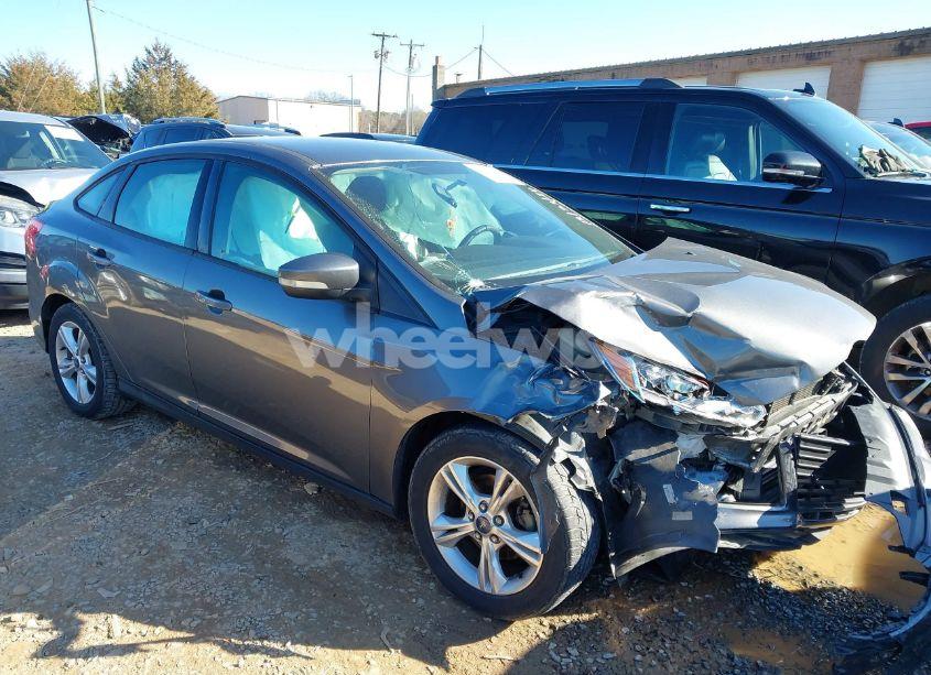 2013 Ford Focus SE (VIN 1FADP3F2XDL162011) main photo