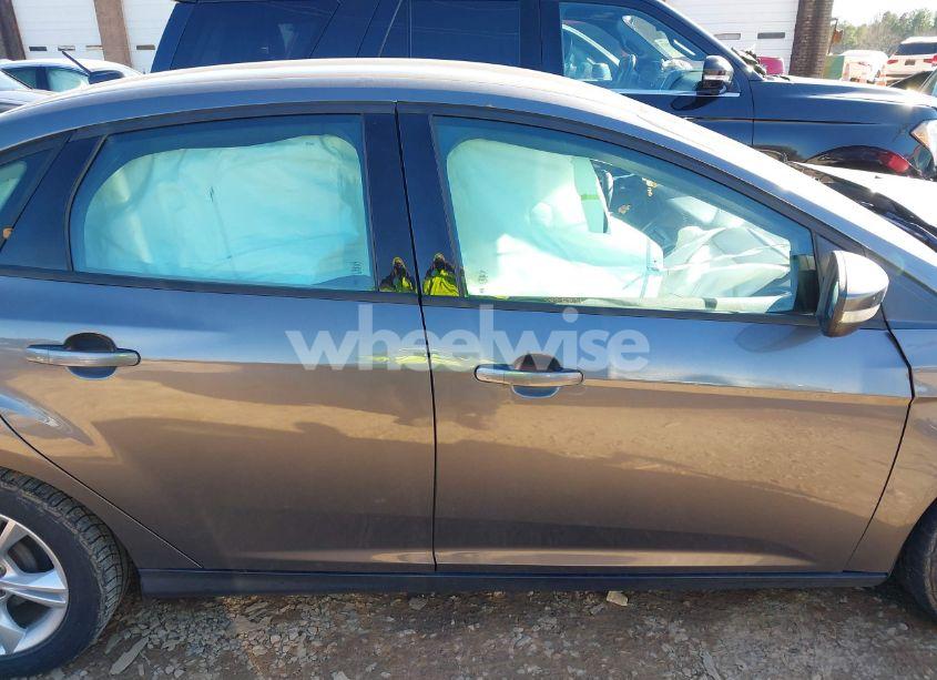 Photo 13 of 2013 Ford Focus SE (VIN 1FADP3F2XDL162011)