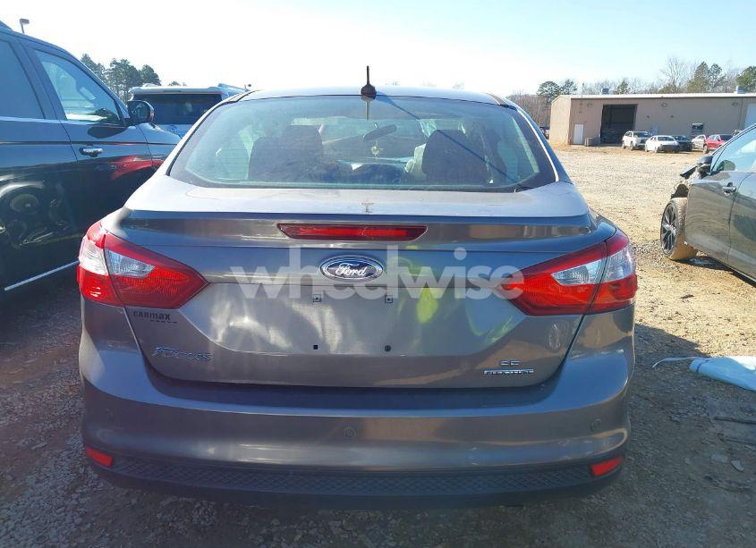 Photo 16 of 2013 Ford Focus SE (VIN 1FADP3F2XDL162011)