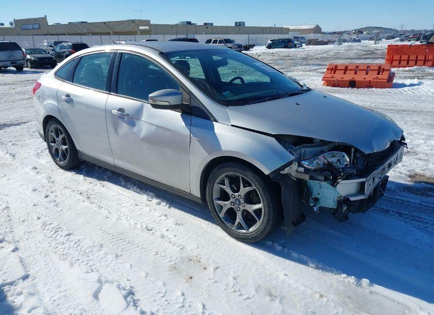 2013 Ford Focus SE (VIN 1FADP3F2XDL184770) main photo