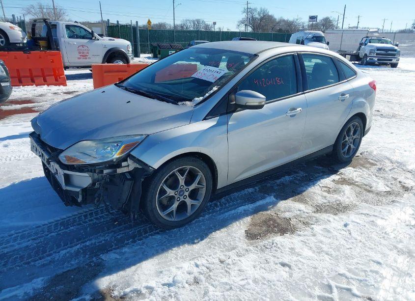 Photo 2 of 2013 Ford Focus SE (VIN 1FADP3F2XDL184770)