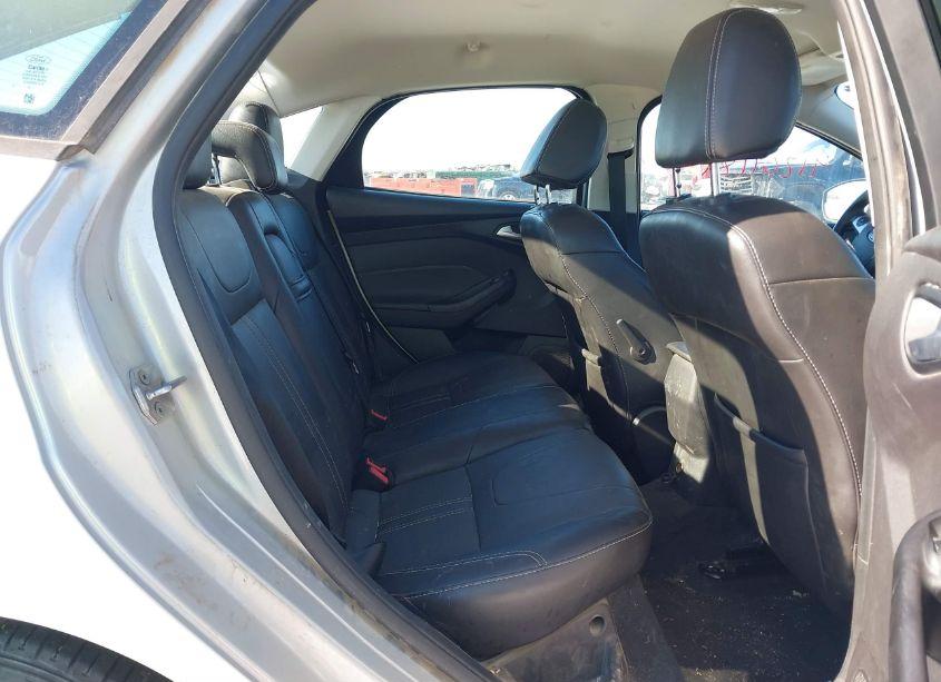 Photo 8 of 2013 Ford Focus SE (VIN 1FADP3F2XDL184770)
